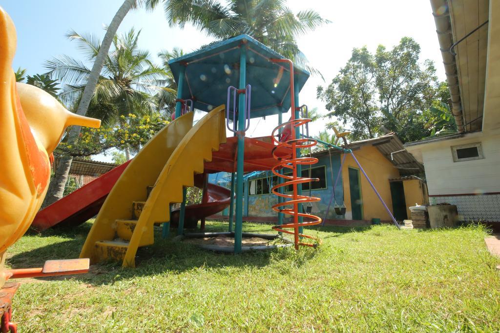 Shrinith'S Place - Dodanduwa Hikkaduwa Exterior photo