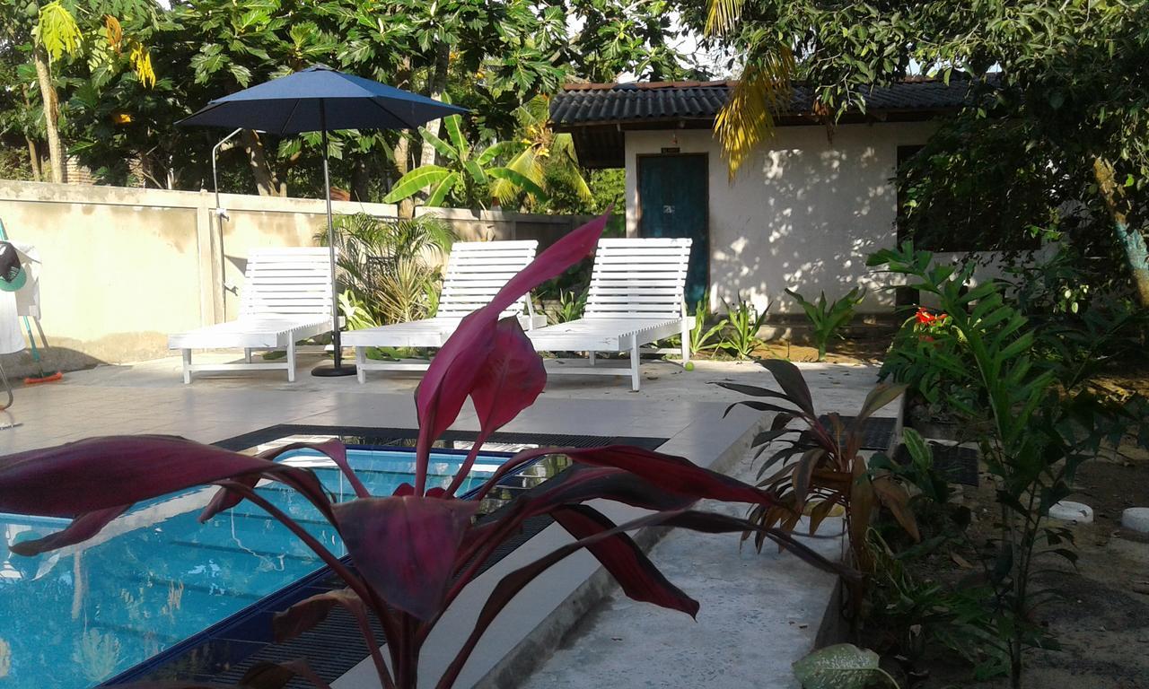 Shrinith'S Place - Dodanduwa Hikkaduwa Exterior photo