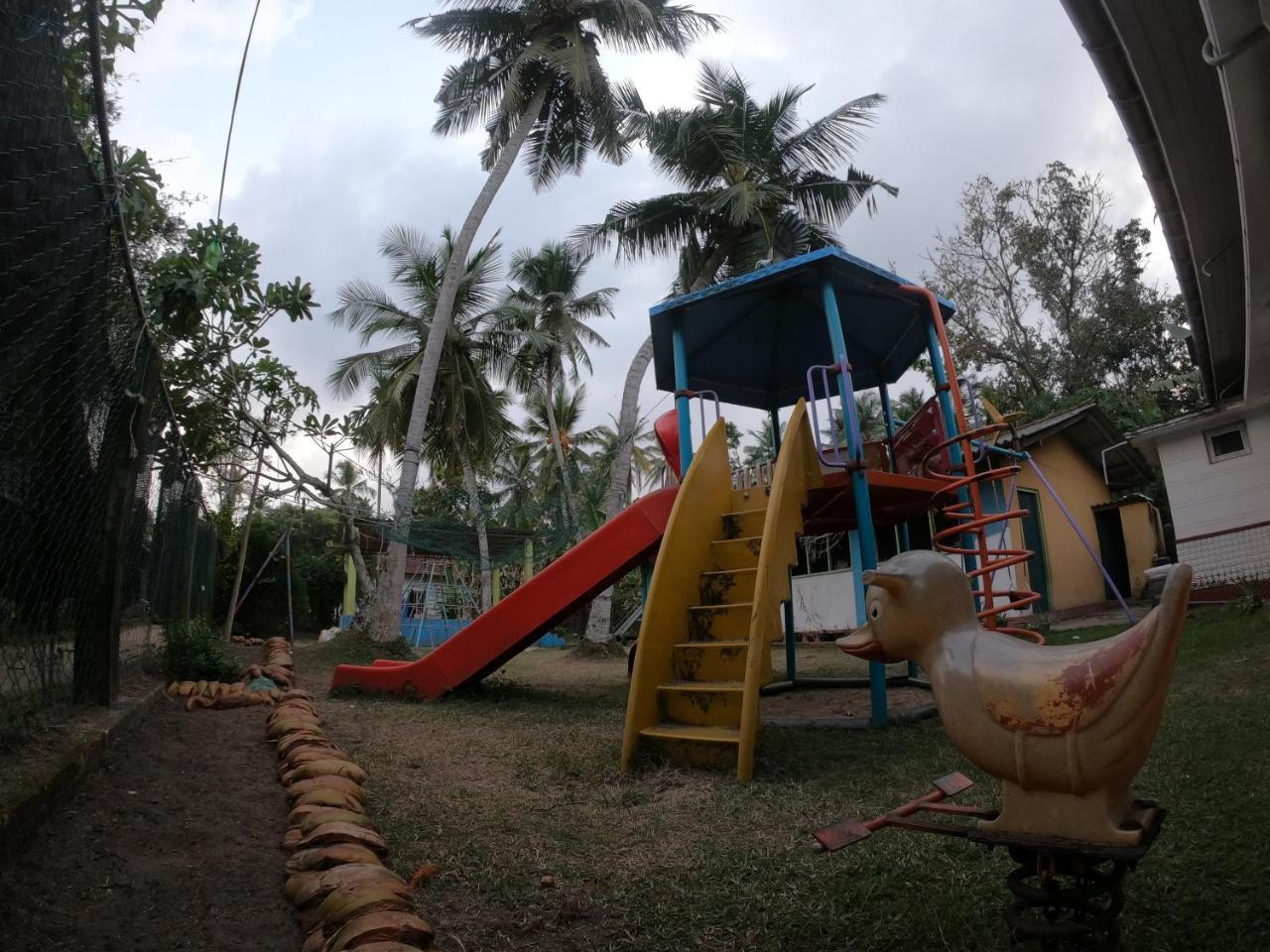 Shrinith'S Place - Dodanduwa Hikkaduwa Exterior photo